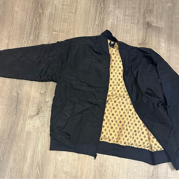 World of Warcraft Shadowlands J!NX Navy Bomber Jacket Brand New 4x runs small - Picture 3 of 7